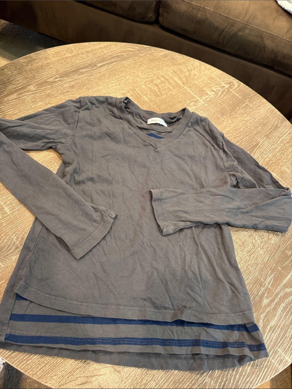 Kids Long-Sleeve Layered Hem Tee - Gray by (unknown)